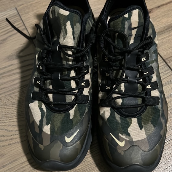 Nike Air Max Axis - Camo - Picture 5 of 5